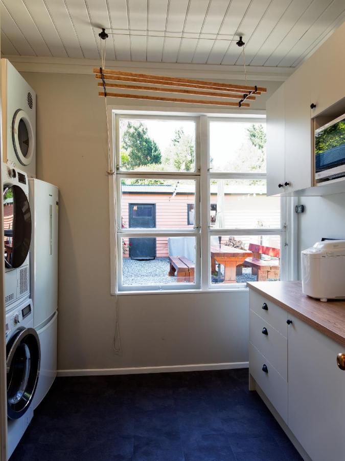 The Ferry Bed & Breakfast Queenstown Bagian luar foto