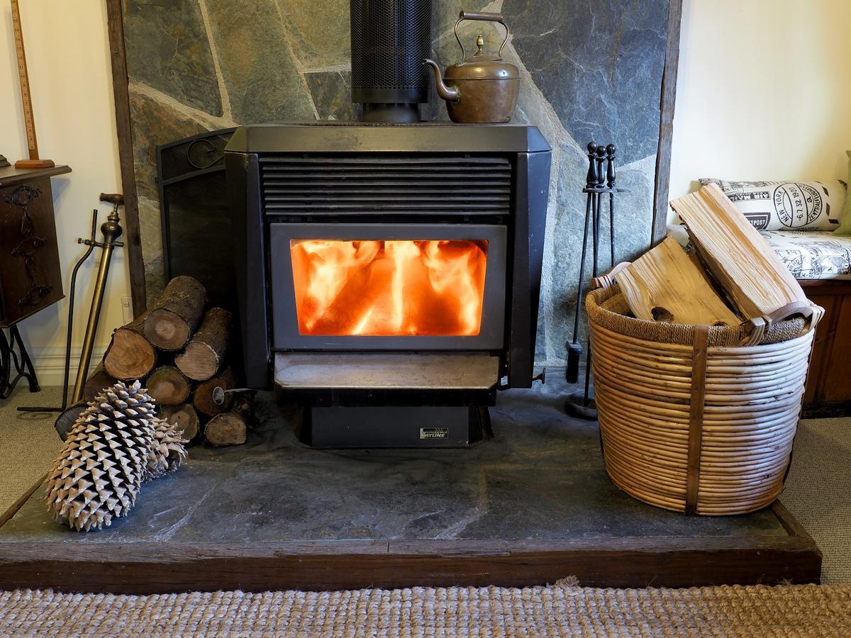 The Ferry Bed & Breakfast Queenstown Bagian luar foto